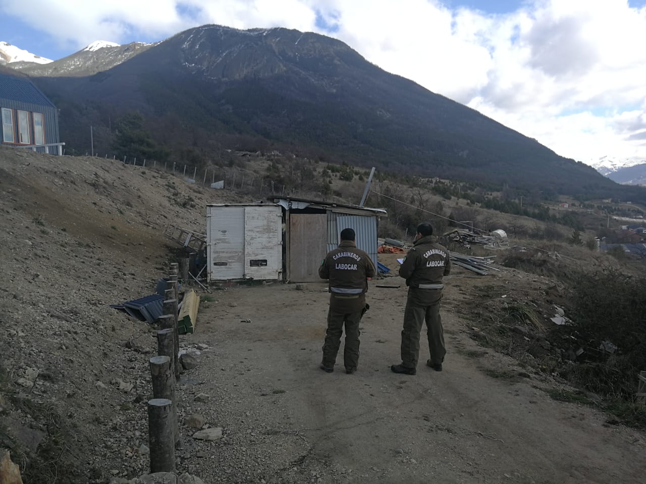 Carabineros de Coyhaique detuvo a tres sujetos por robo en lugar no ...
