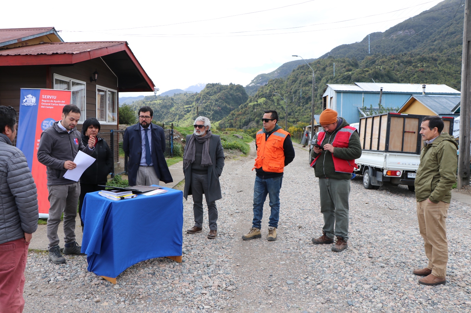 Inician pavimentación en varias calles de Puerto Aysén y Puerto Chacabuco - Radio Las Nieves