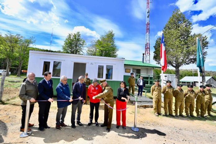 3fb8521c-95c6-46df-9890-5fd7eca5ed39