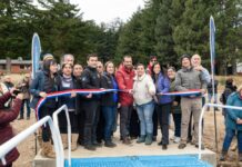 Pasarelas reutilizadas dan vida a nuevo muelle sustentable en Lago La Paloma